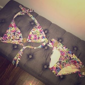 Floral bikini with gold detail!